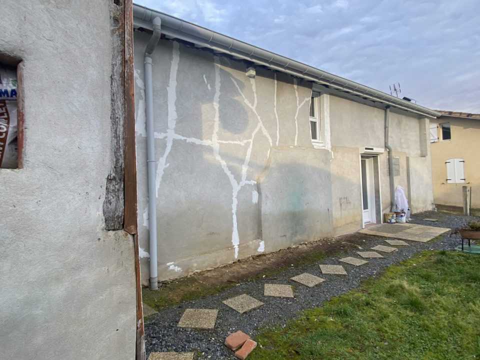 Réparation de fissures et micro fissures avec une résine souple