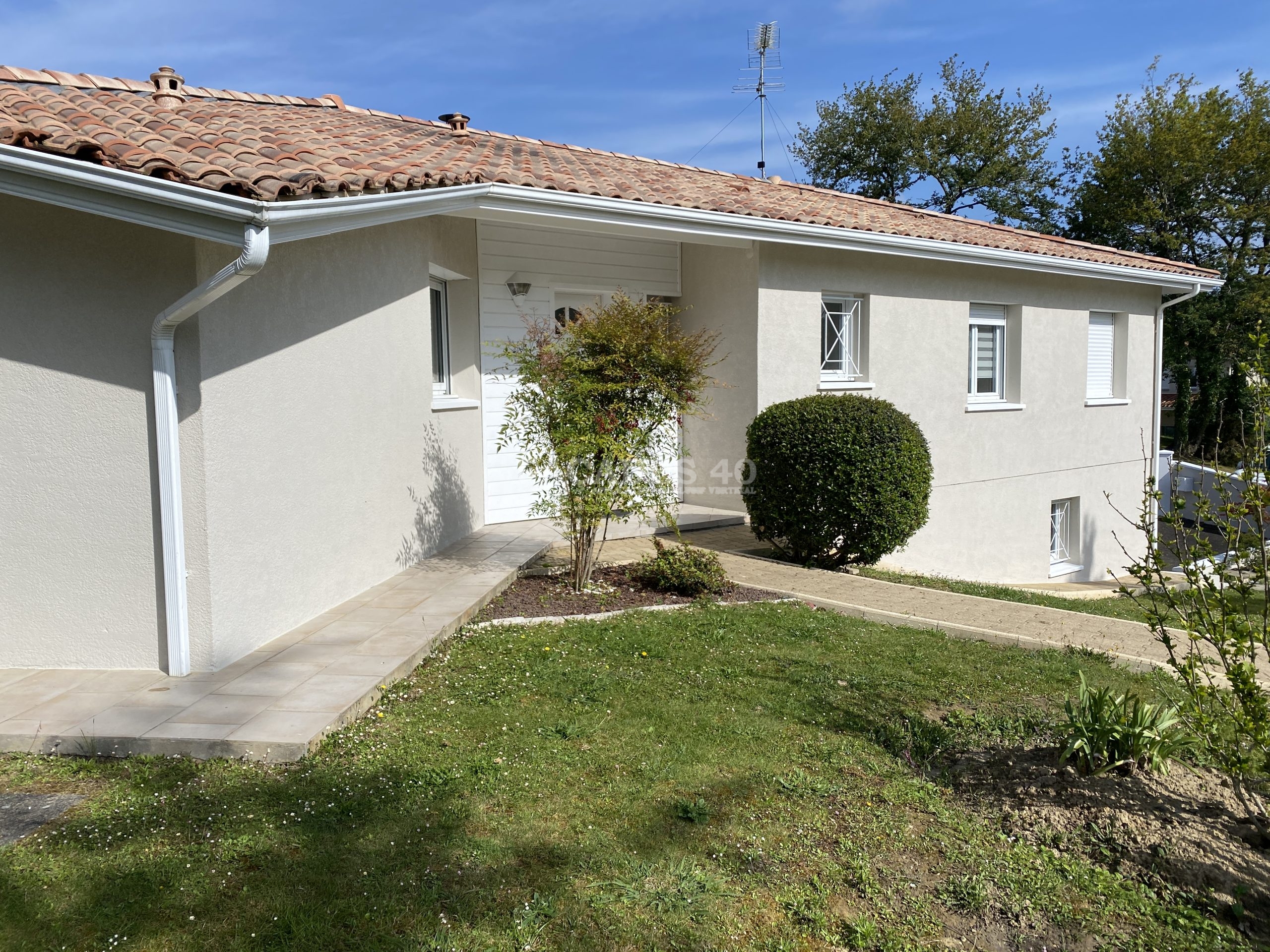 Façadier d'une maison à Hagetmau, 40700, Landes