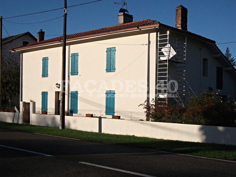Traitement fissures et imperméabilisation façade à Lucbardez (40090)