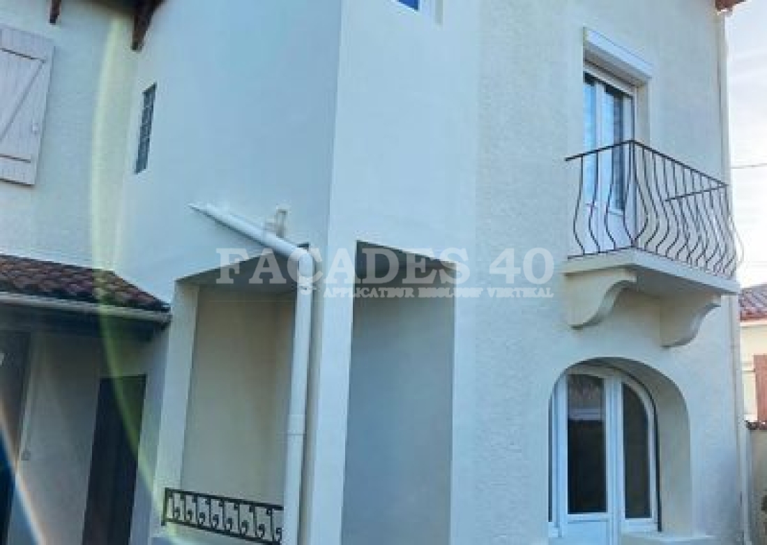 Façades 40 bâtiment moderne balcon fenêtre