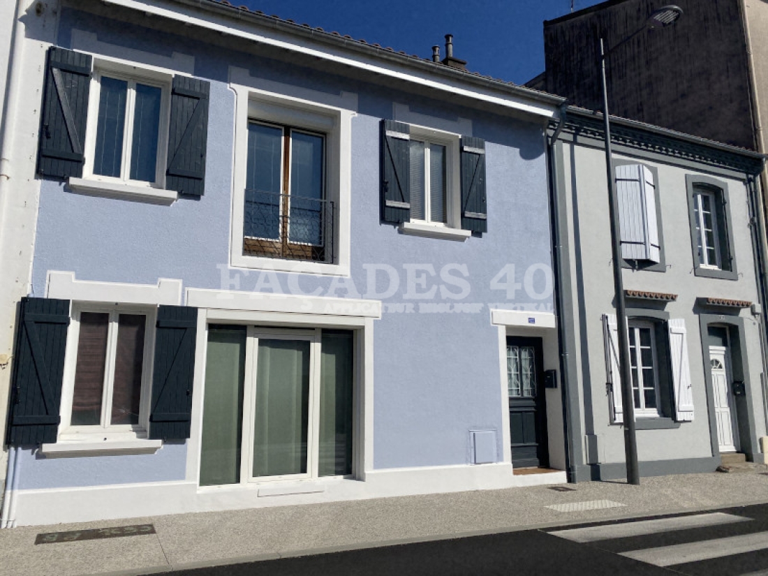 Façades 40 bâtiments fenêtres volets gris