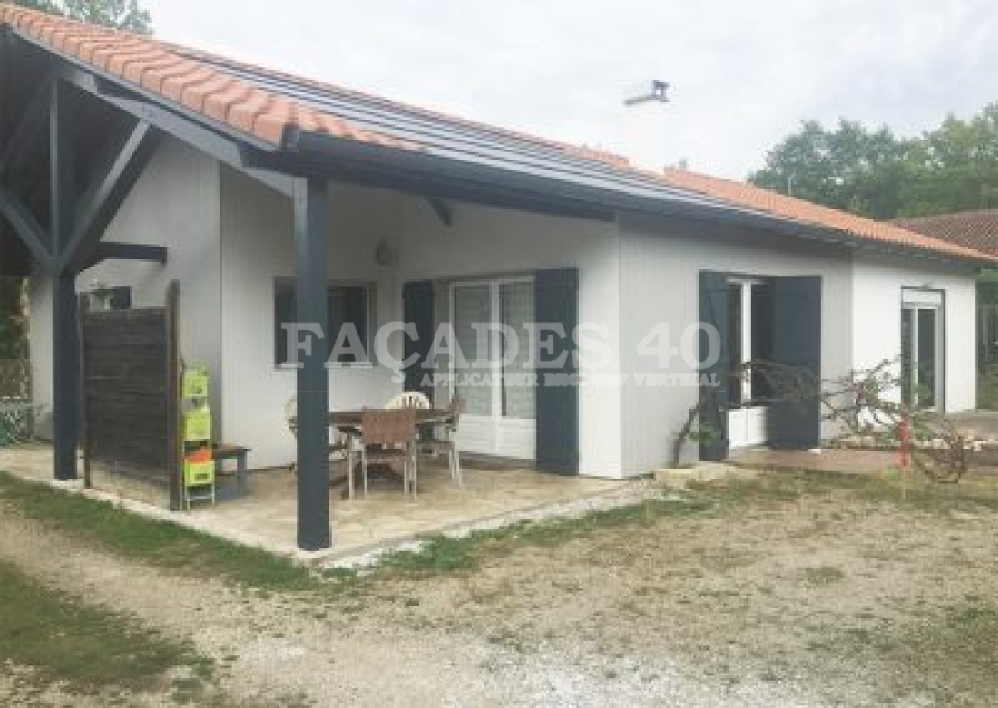 ravalement-facade-saint-pierre-du-mont-apres-02-400x284